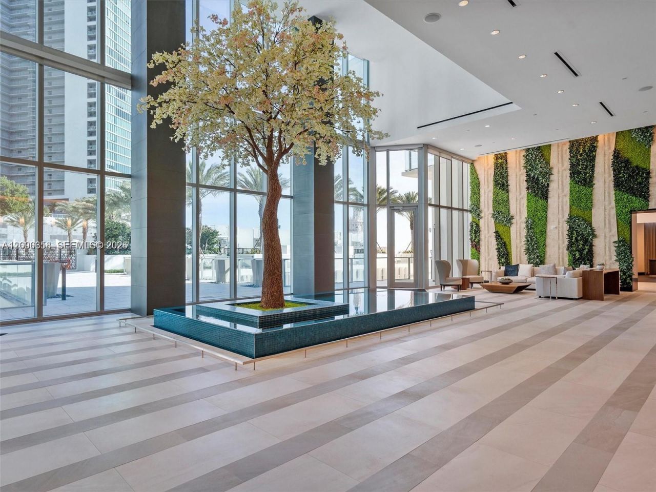 851 NE 1st Ave, Unit 4109, Miami, FL 33132 Photo