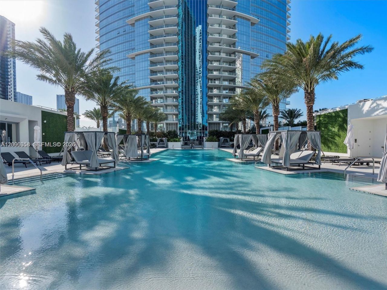 851 NE 1st Ave, Unit 4109, Miami, FL 33132 Photo
