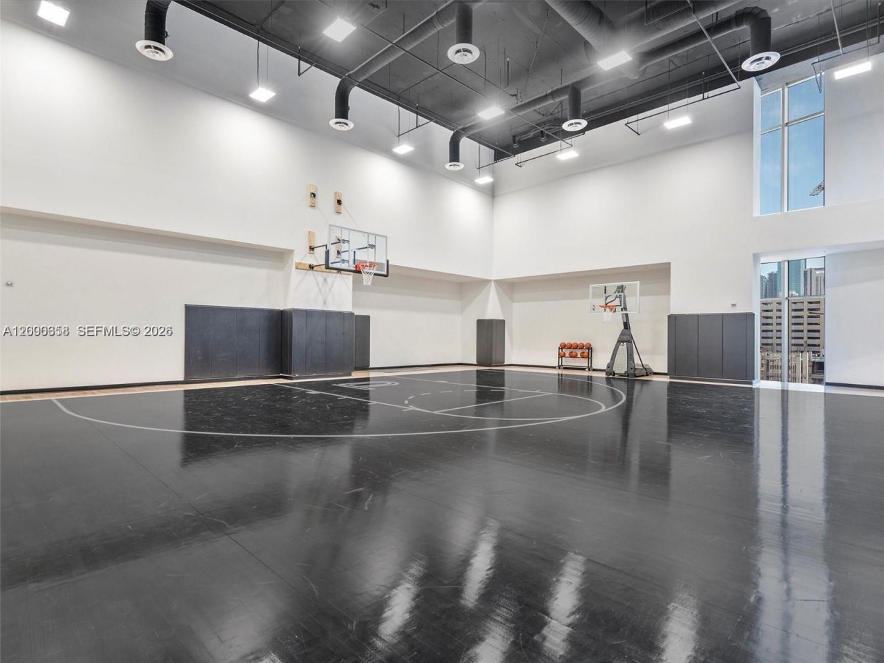 851 NE 1st Ave, Unit 4109, Miami, FL 33132 Photo