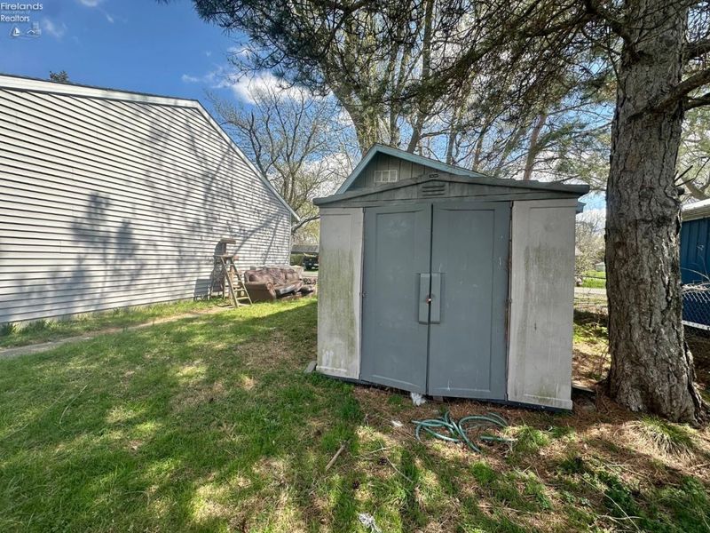 117 E Miami Trail, Sandusky, OH 44870 Photo 11