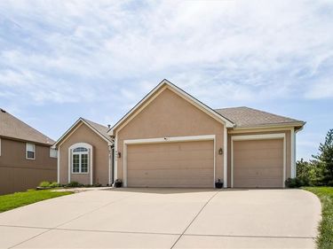 8925 NE 107th Terrace, Kansas City, MO 64157
