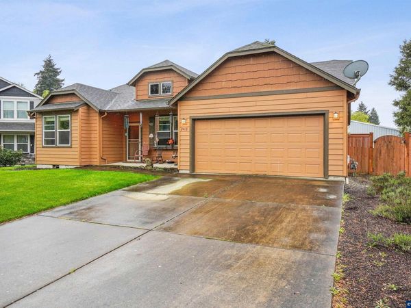 2412 NW White Oak Av, Albany, OR 97321