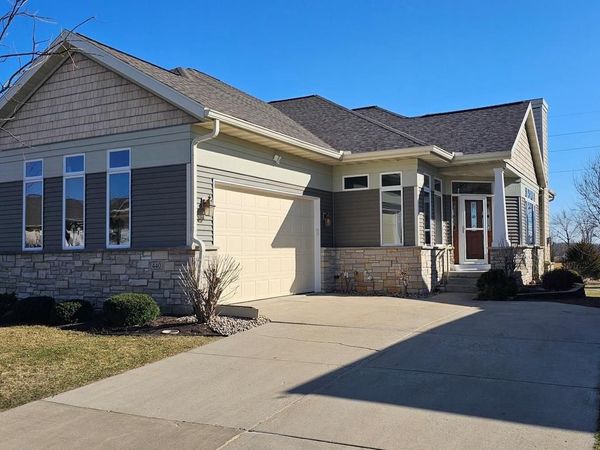 440 Grandview Drive, Waunakee, WI 53597