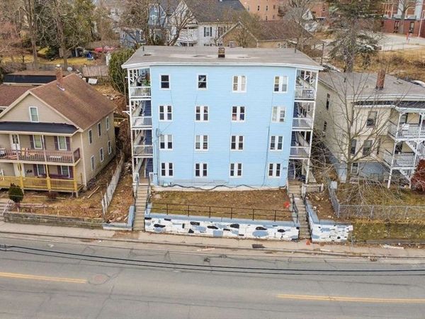 573 Main Street, Southbridge, MA 01550