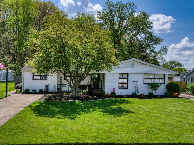 1018 Lanreco Boulevard, Lancaster, OH 43130 Photo 1