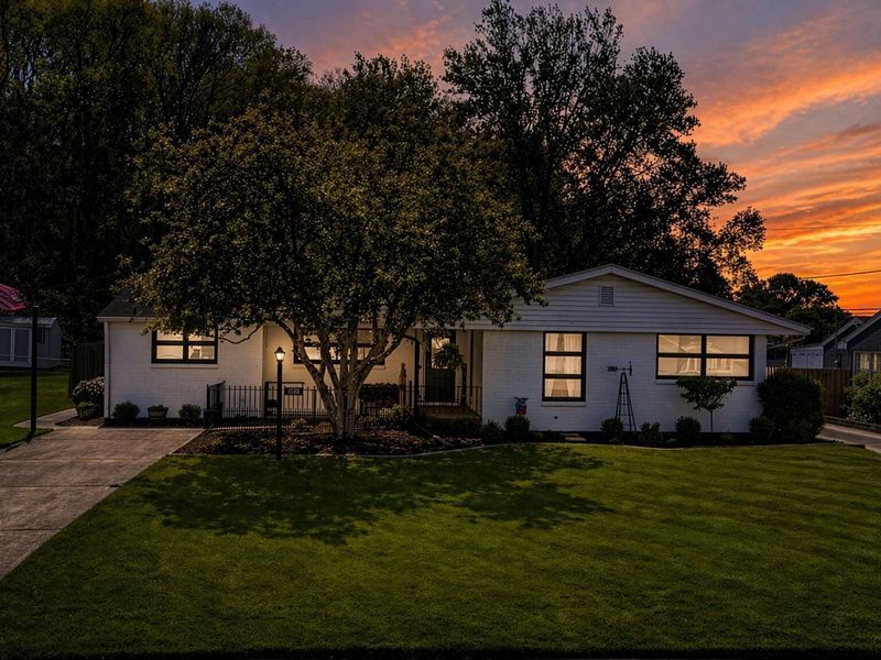 1018 Lanreco Boulevard, Lancaster, OH 43130 Photo 2