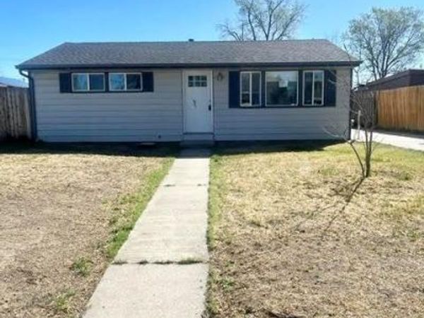 6360 Poplar Street , Commerce City, CO 80022