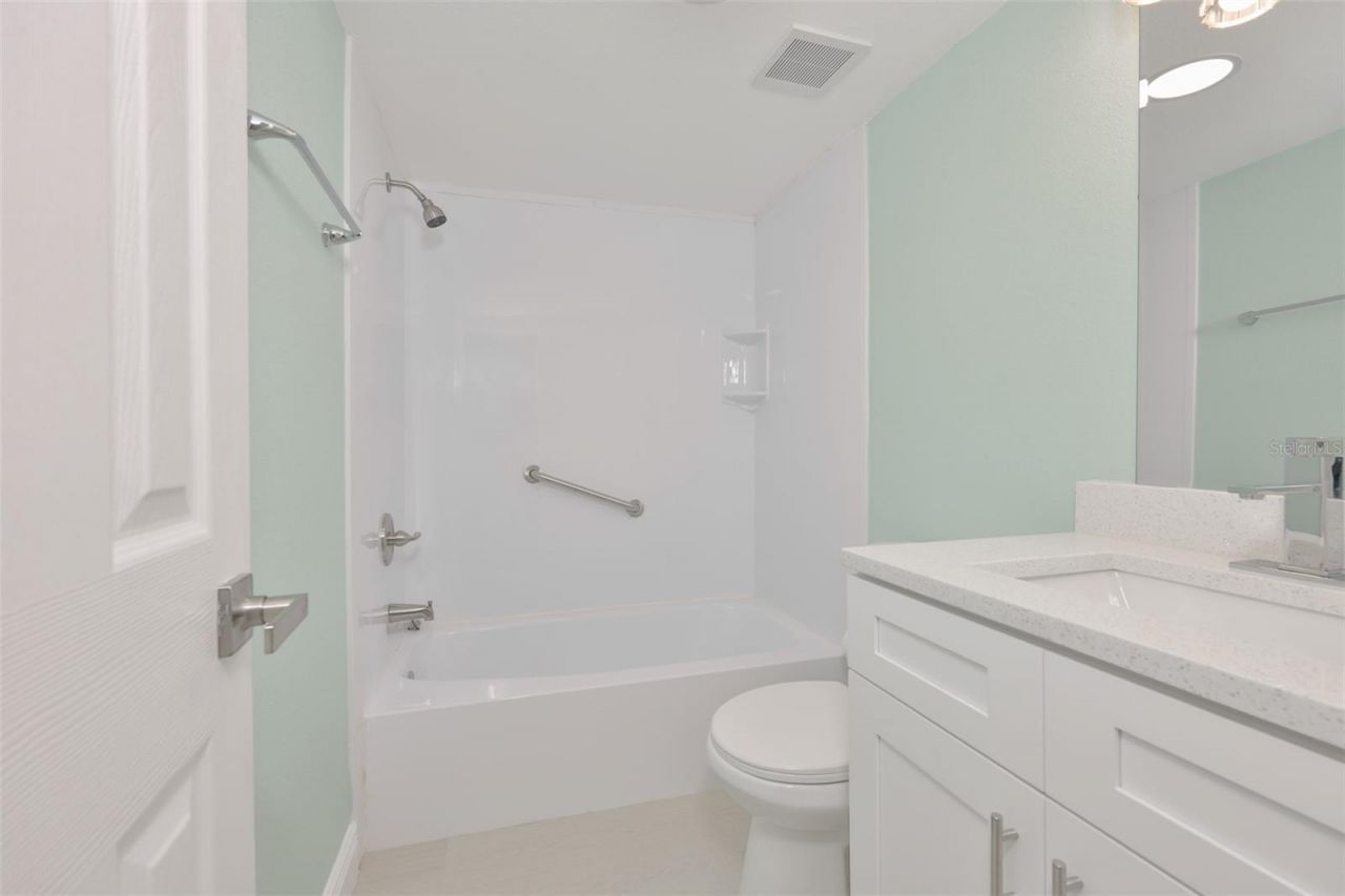 812 Bahia Del Sol Drive, Unit A, Ruskin, FL 33570 Photo
