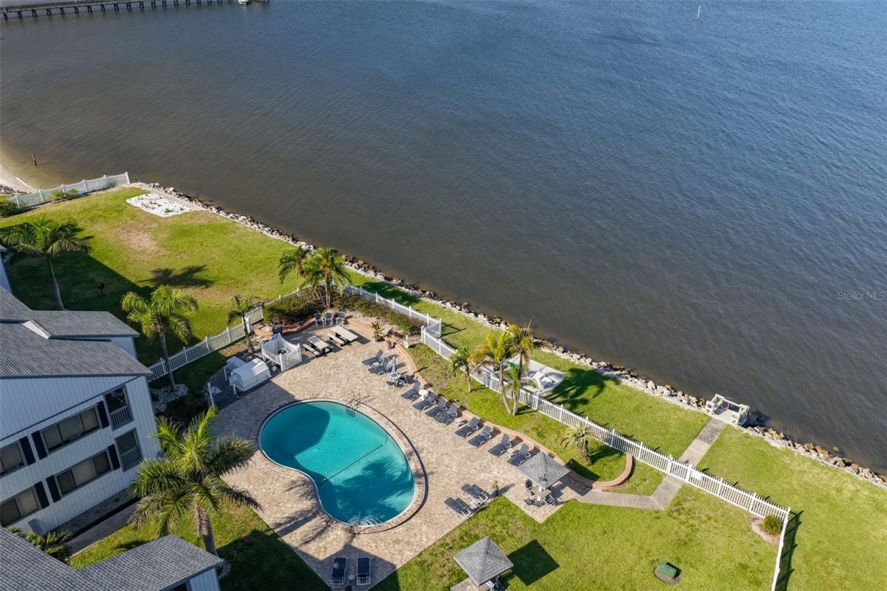 812 Bahia Del Sol Drive, Unit A, Ruskin, FL 33570 Photo