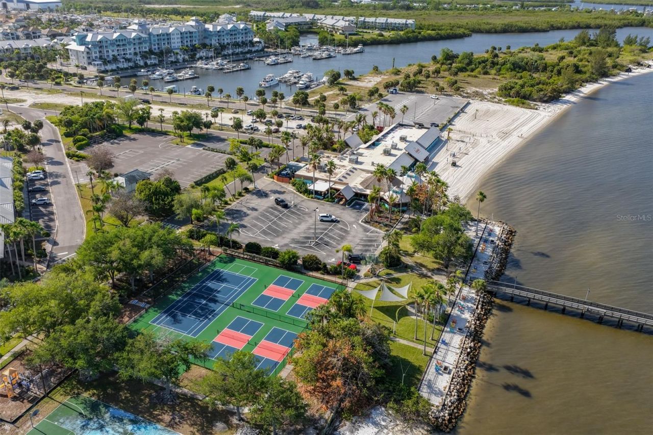 812 Bahia Del Sol Drive, Unit A, Ruskin, FL 33570 Photo