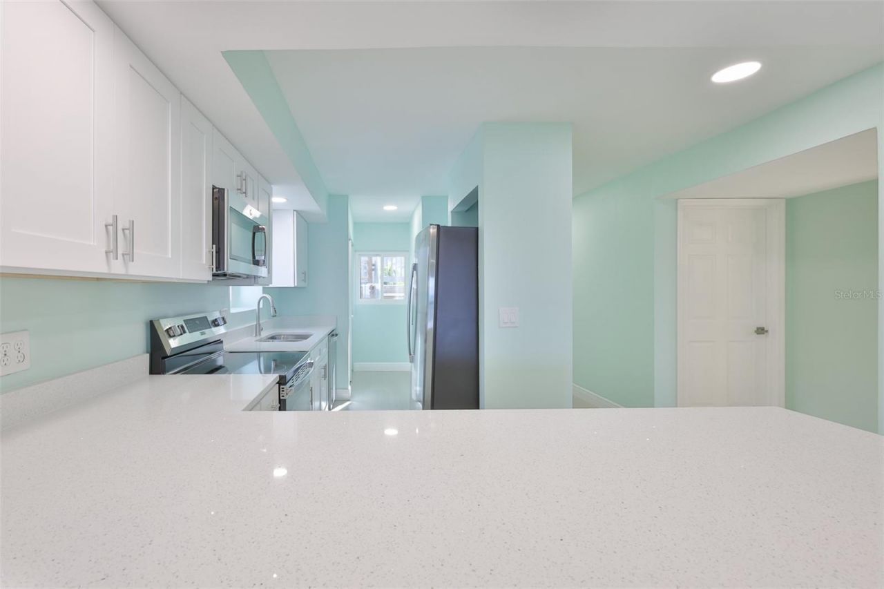812 Bahia Del Sol Drive, Unit A, Ruskin, FL 33570 Photo