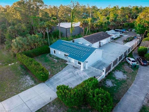 3871 White BLVD, NAPLES, FL 34117