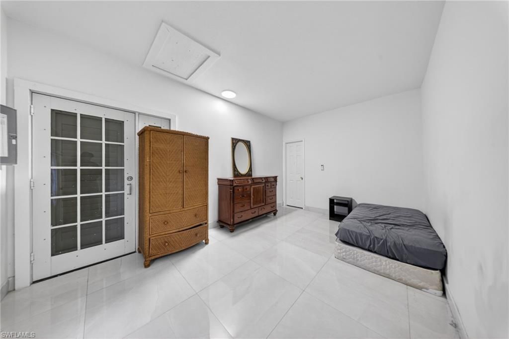 3871 White Blvd, Naples, FL 34117 Photo