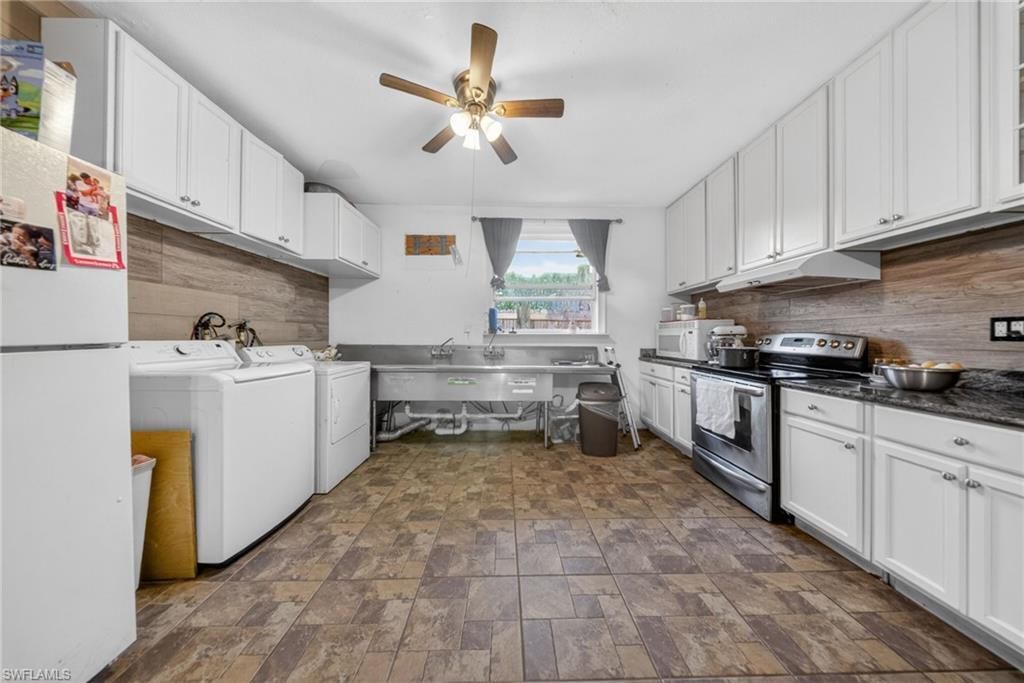 3871 White Blvd, Naples, FL 34117 Photo