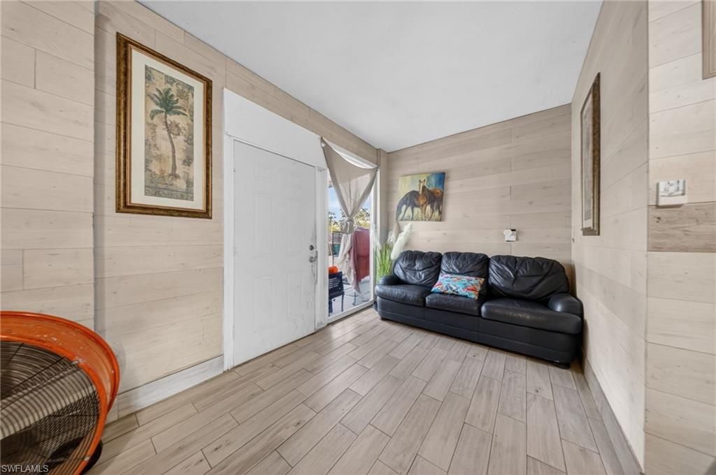 3871 White Blvd, Naples, FL 34117 Photo