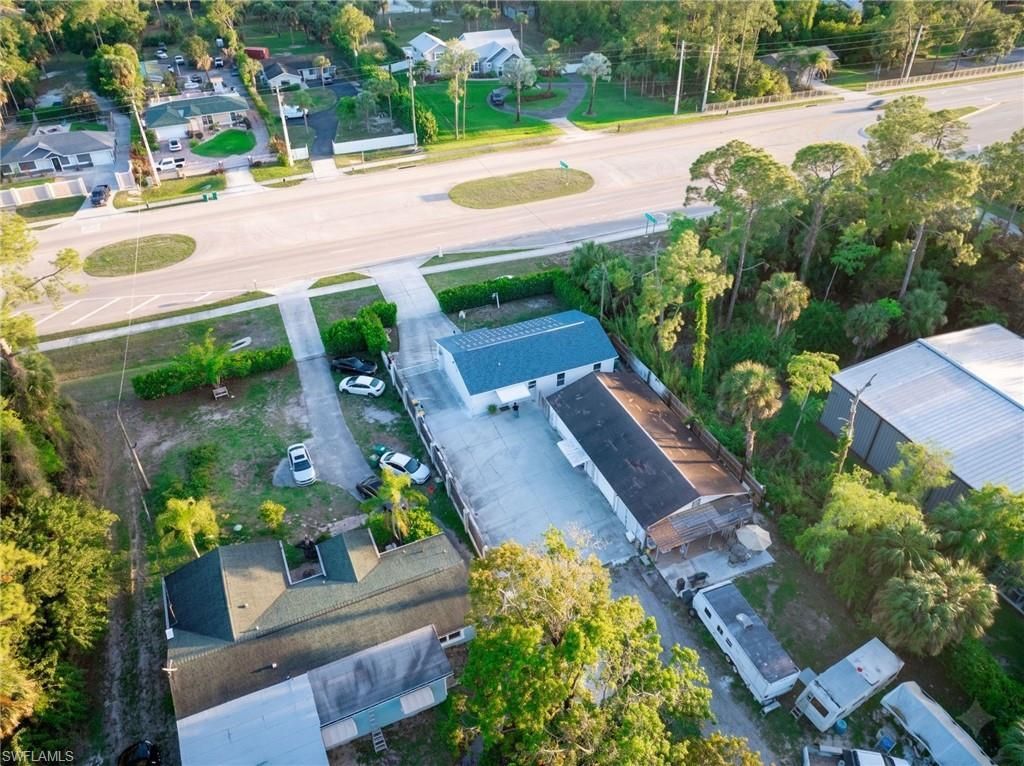 3871 White Blvd, Naples, FL 34117 Photo