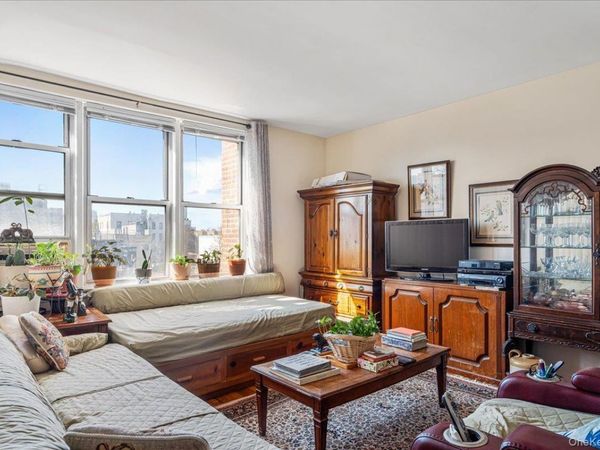 150 Hawthorne Street , Unit 6P, Brooklyn, NY 11225