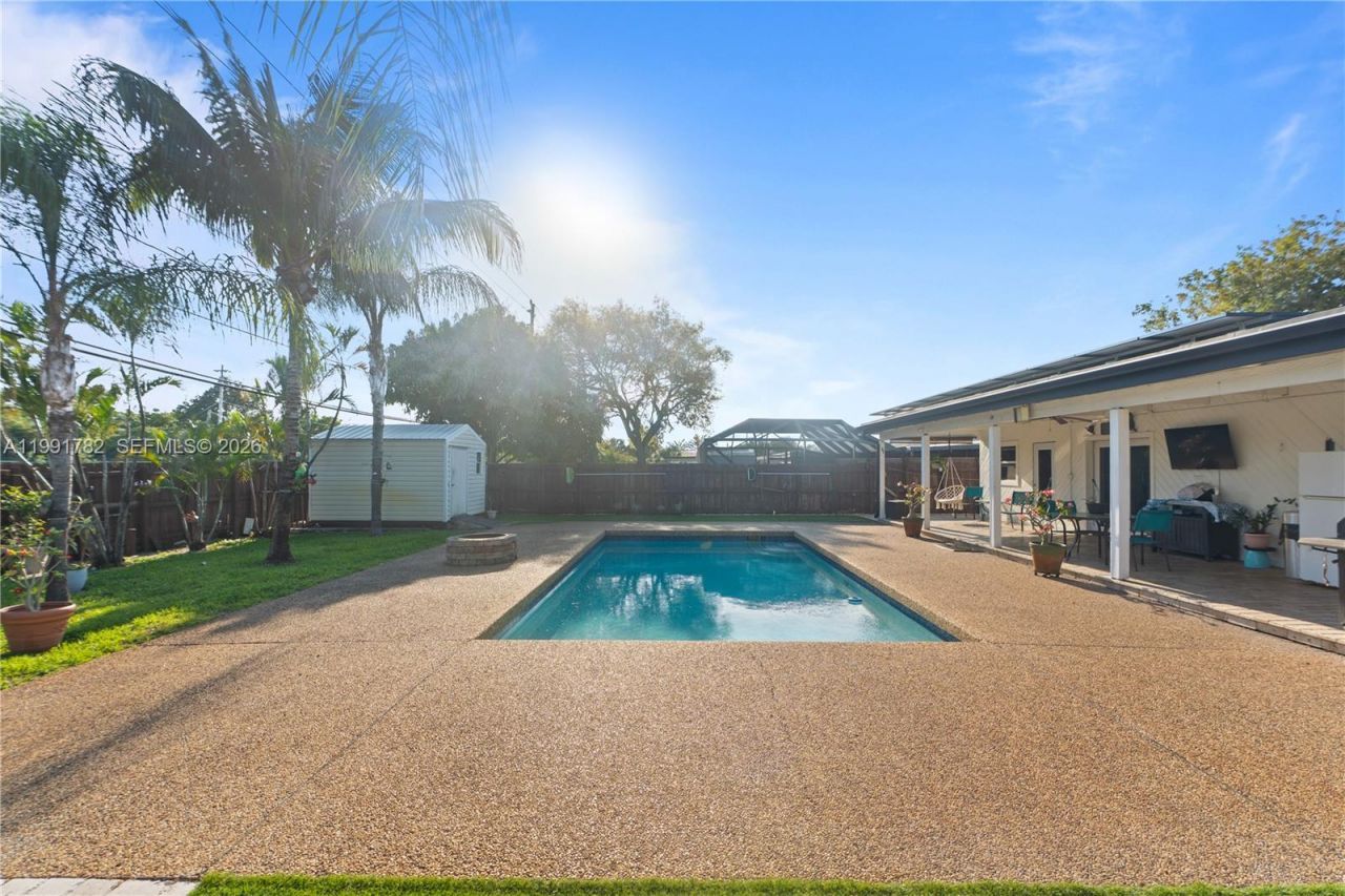 630 NE 23rd Ct, Pompano Beach, FL 33064 Photo