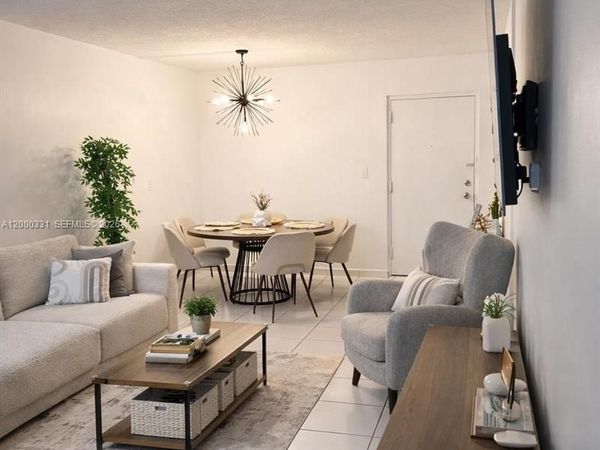 9400 W Flagler St, Unit 309, Miami, FL 33174