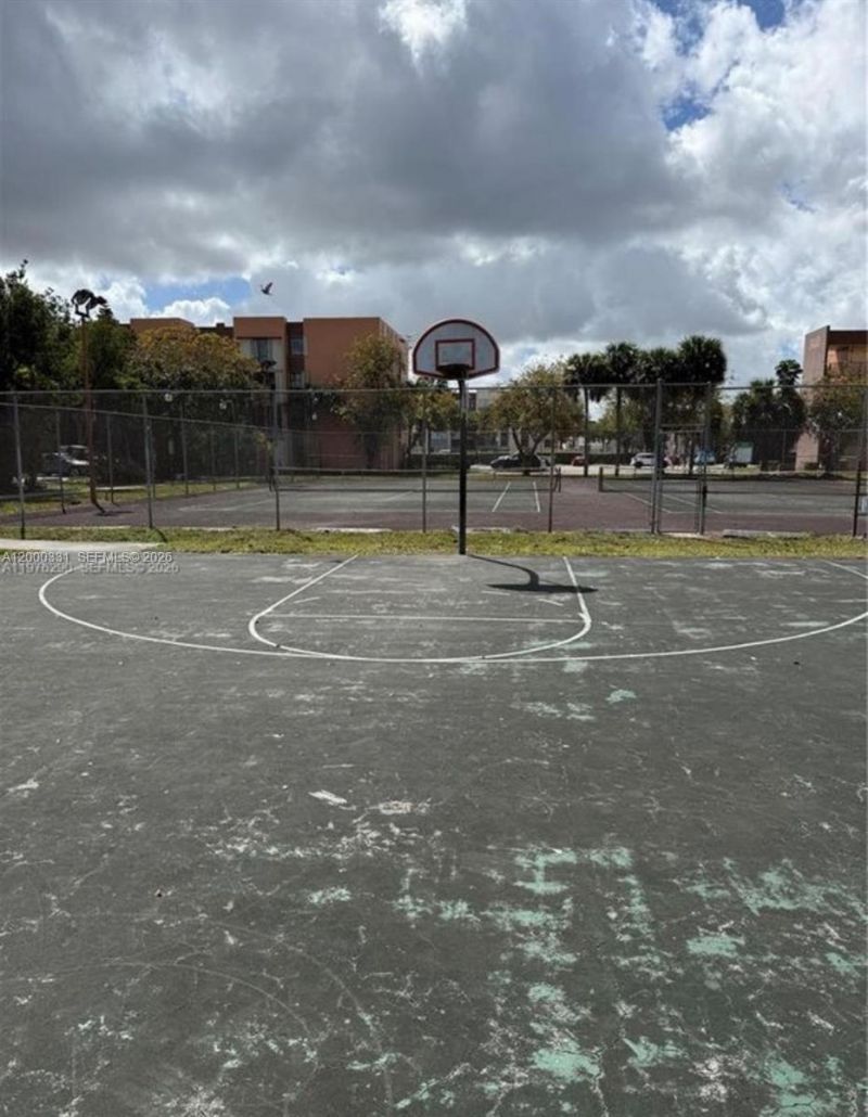 9400 W Flagler St, Unit 309, Miami, FL 33174 Photo