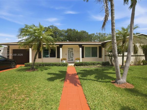 853 NE 153rd Ter, Unit 853, Miami, FL 33162