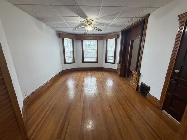 1114 Bennington St, Unit 3, Boston, MA 02128