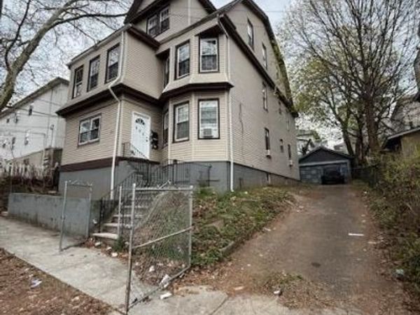 672-674 Irvine Turner Boulevard, NEWARK, NJ 07112