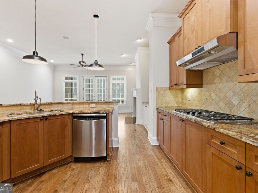 Property Image 9