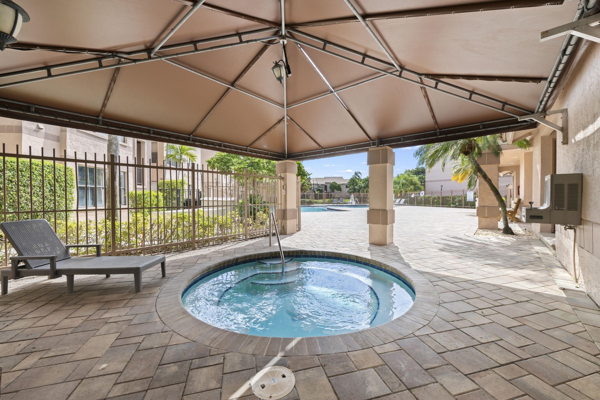 2986 S University Drive, Unit 8205, Davie, FL 33328 Photo