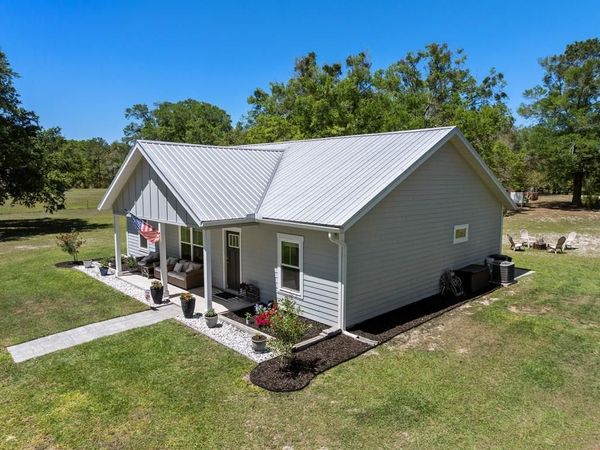 2660 NW 5th St, Bell, FL 32619