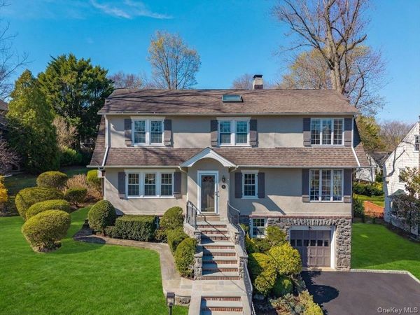 85 Lansdowne Drive, Larchmont, NY 10538