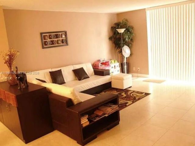 1865 S Ocean Dr, Unit 2B, Hallandale Beach, FL 33009 Photo