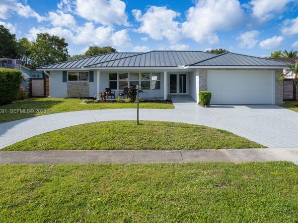 5012 Grant St, Hollywood, FL 33021