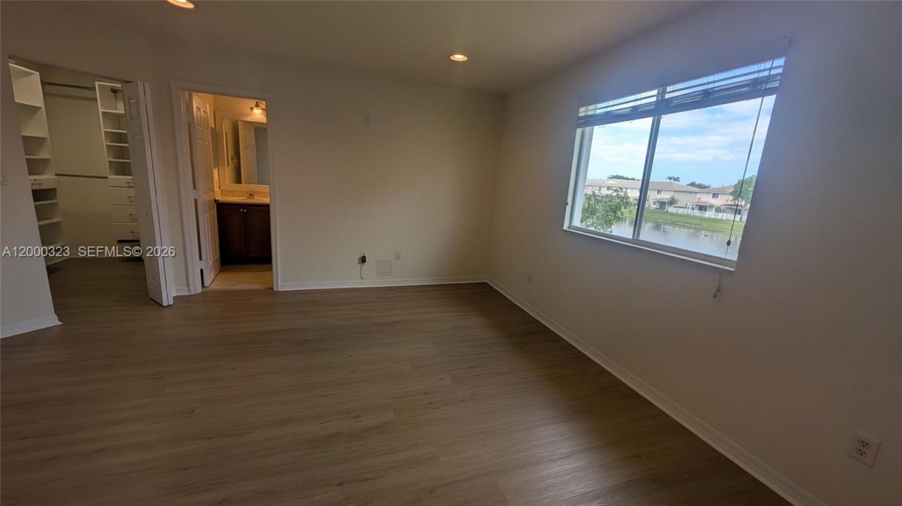 5910 Royal Way, Unit ----, Tamarac, FL 33321 Photo