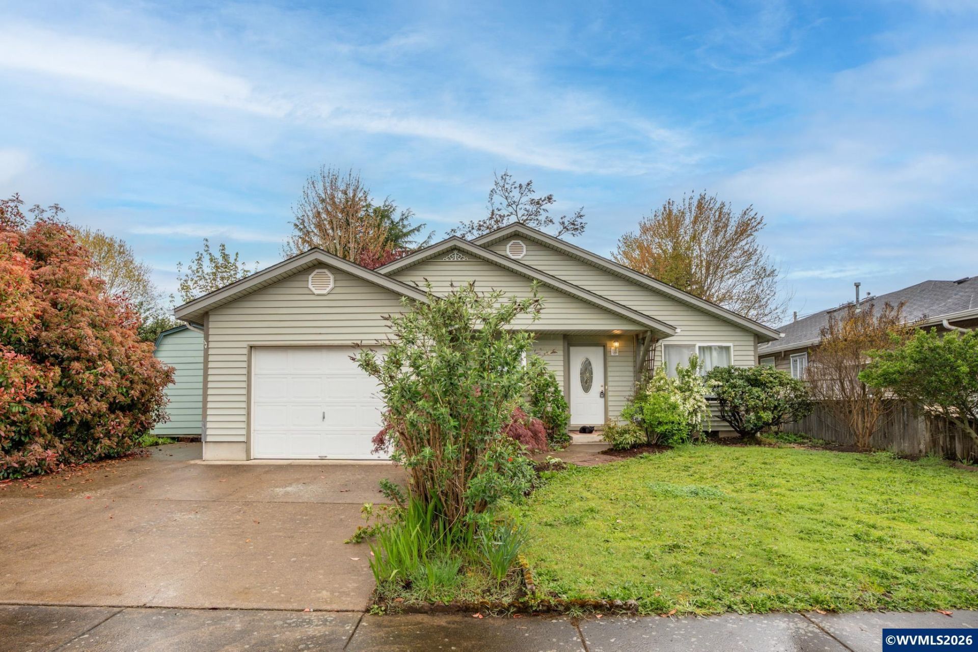 2736 S 12th St, Lebanon, OR 97355 Main Photo