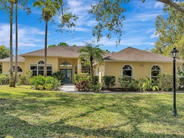7212 N SERENOA DRIVE , SARASOTA, FL 34241