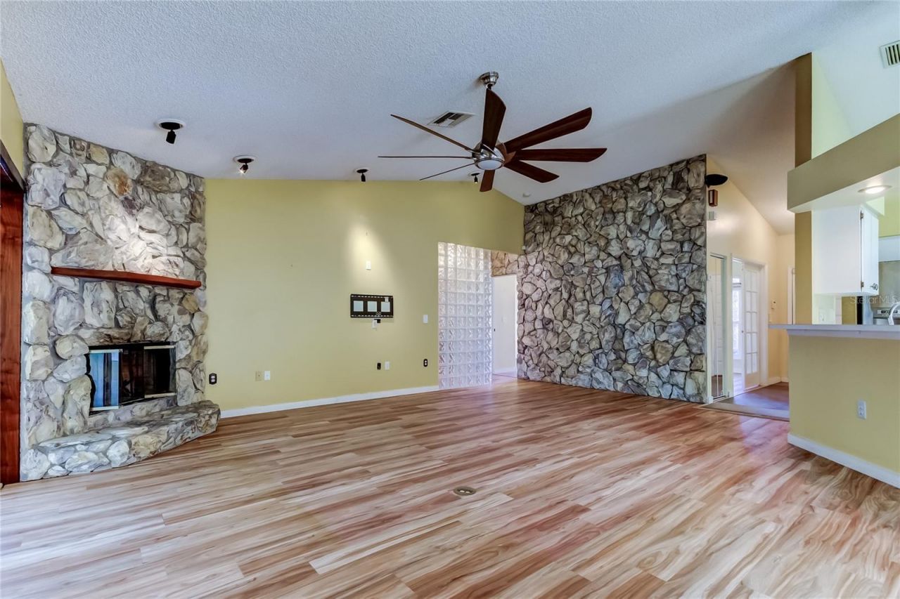 1795 Bayhill Drive, Oldsmar, FL 34677 Photo