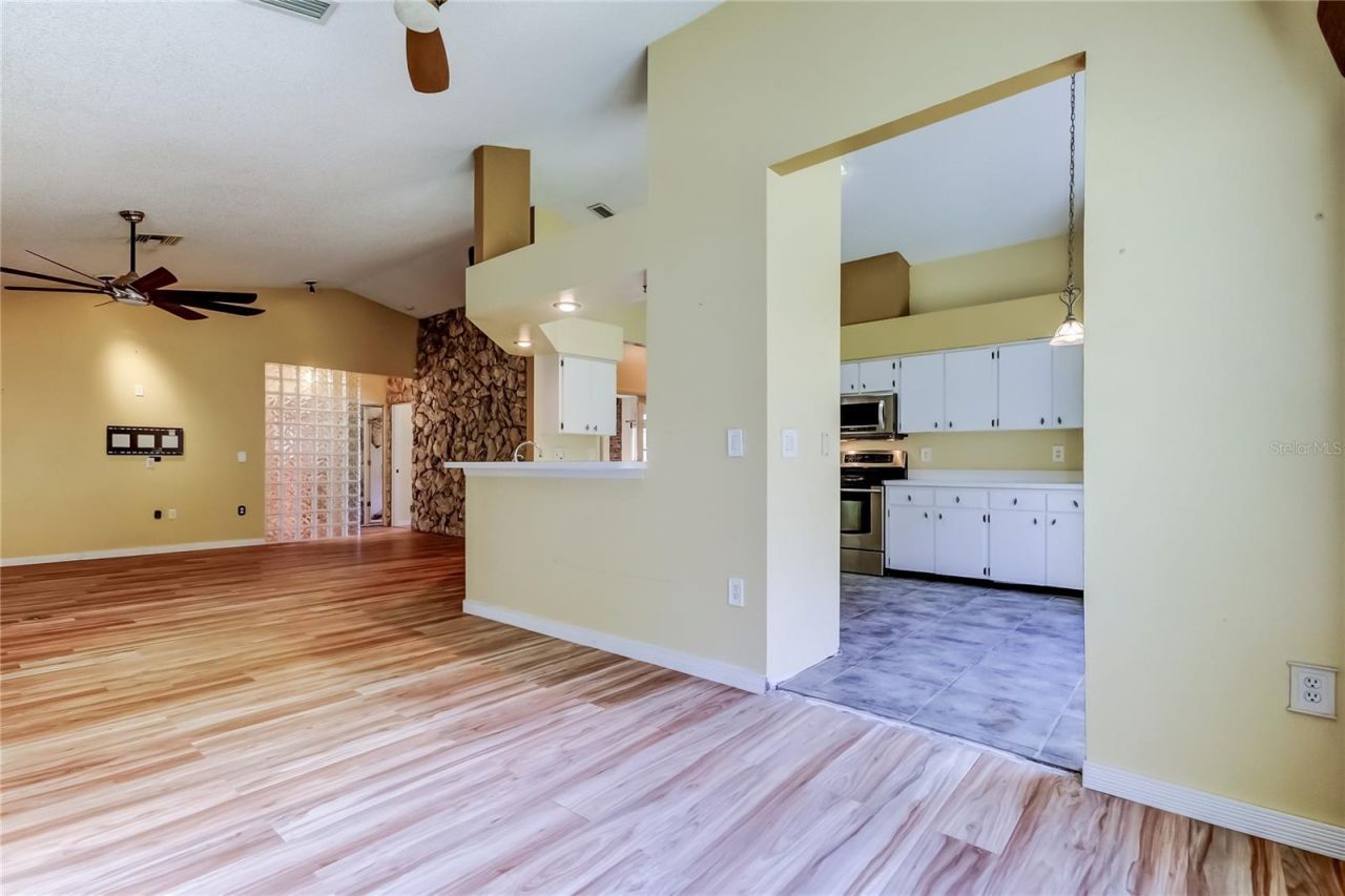 1795 Bayhill Drive, Oldsmar, FL 34677 Photo