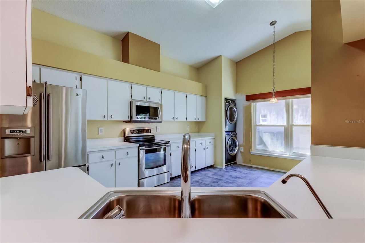 1795 Bayhill Drive, Oldsmar, FL 34677 Photo