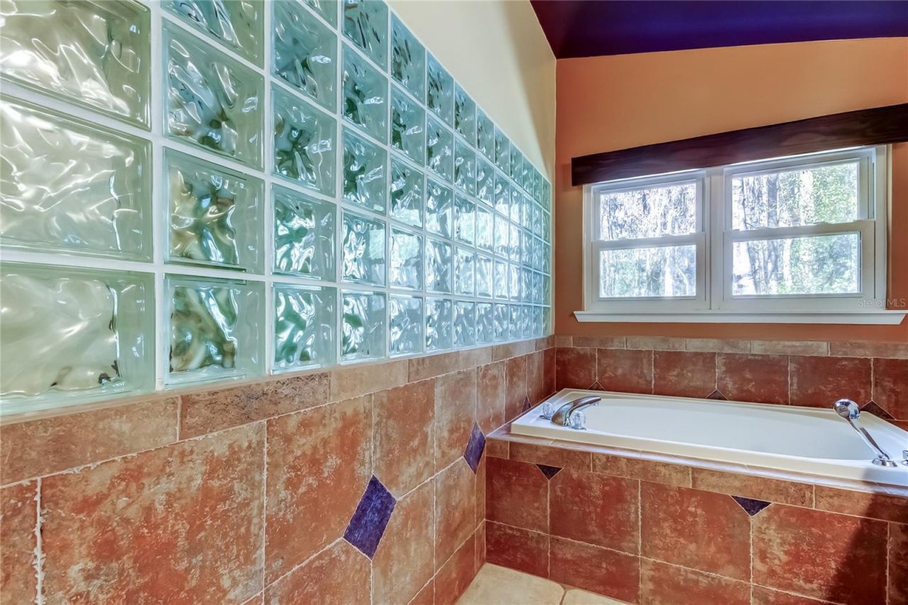 1795 Bayhill Drive, Oldsmar, FL 34677 Photo