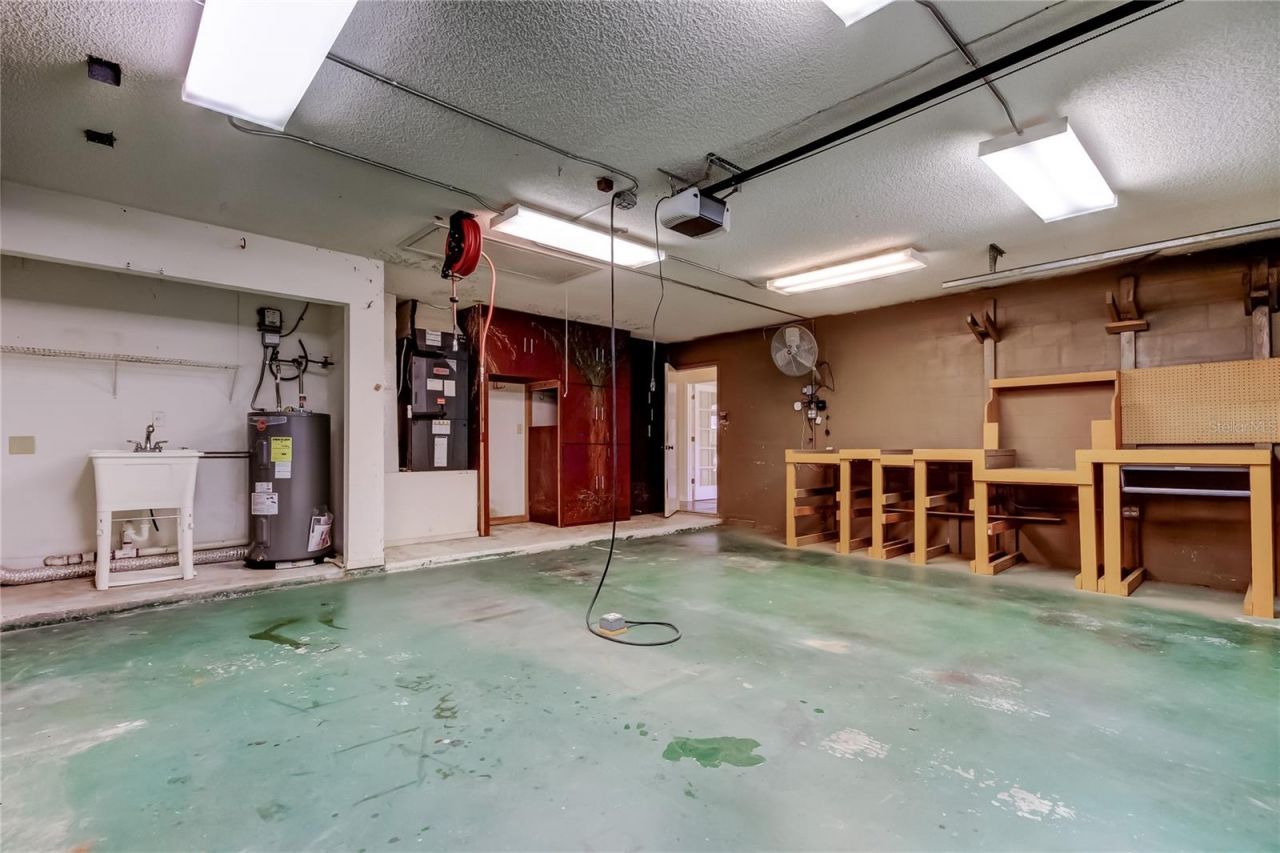 1795 Bayhill Drive, Oldsmar, FL 34677 Photo