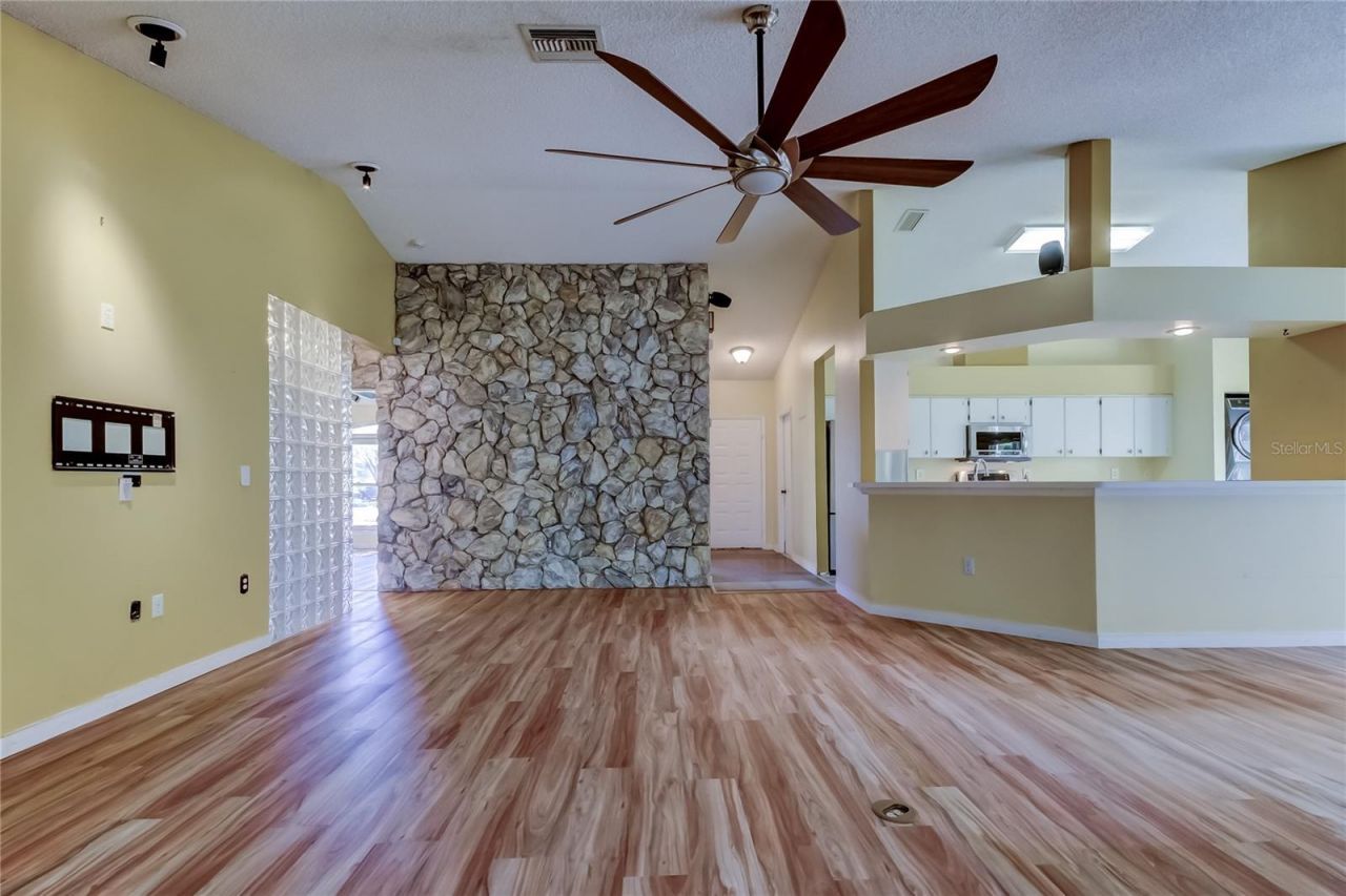 1795 Bayhill Drive, Oldsmar, FL 34677 Photo