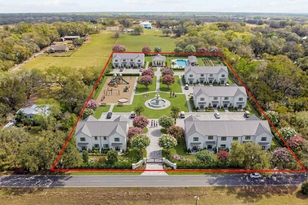 8236 Wire Road , Zephyrhills, FL 33540 Photo