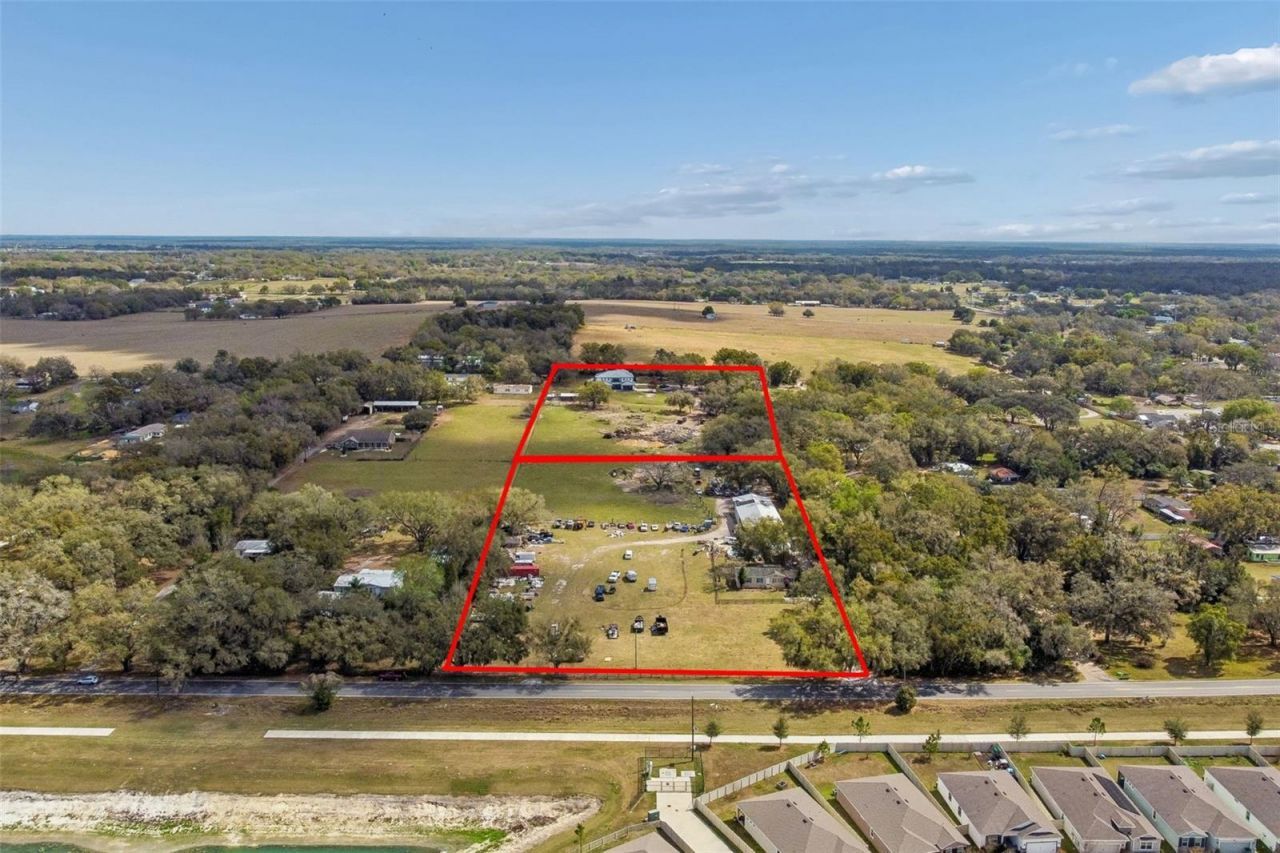 8236 Wire Road , Zephyrhills, FL 33540 Photo