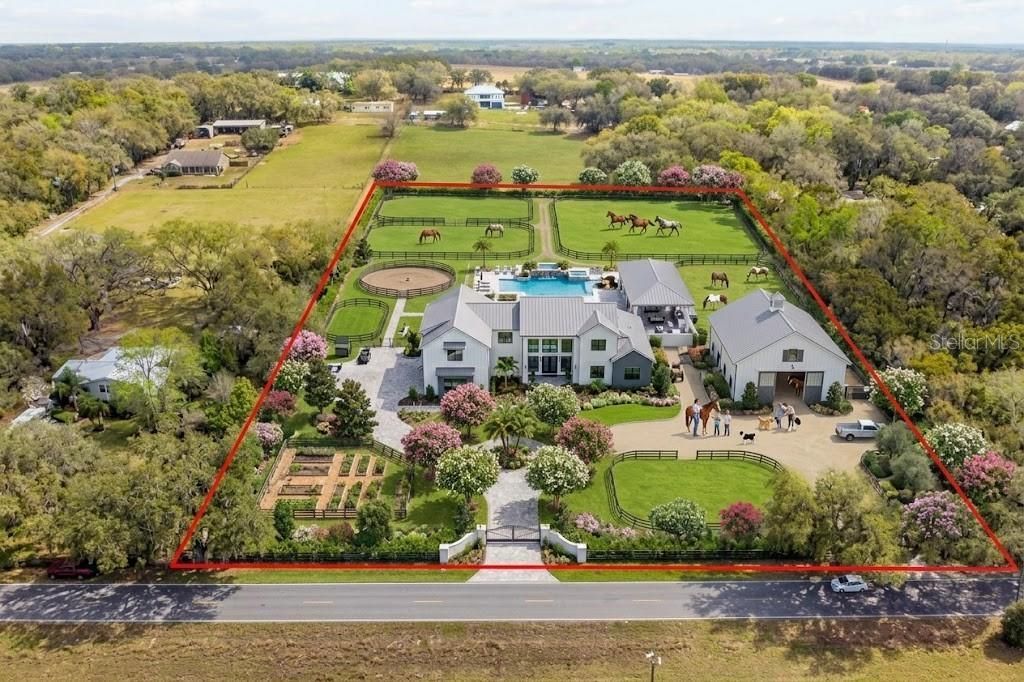 8236 Wire Road , Zephyrhills, FL 33540 Photo