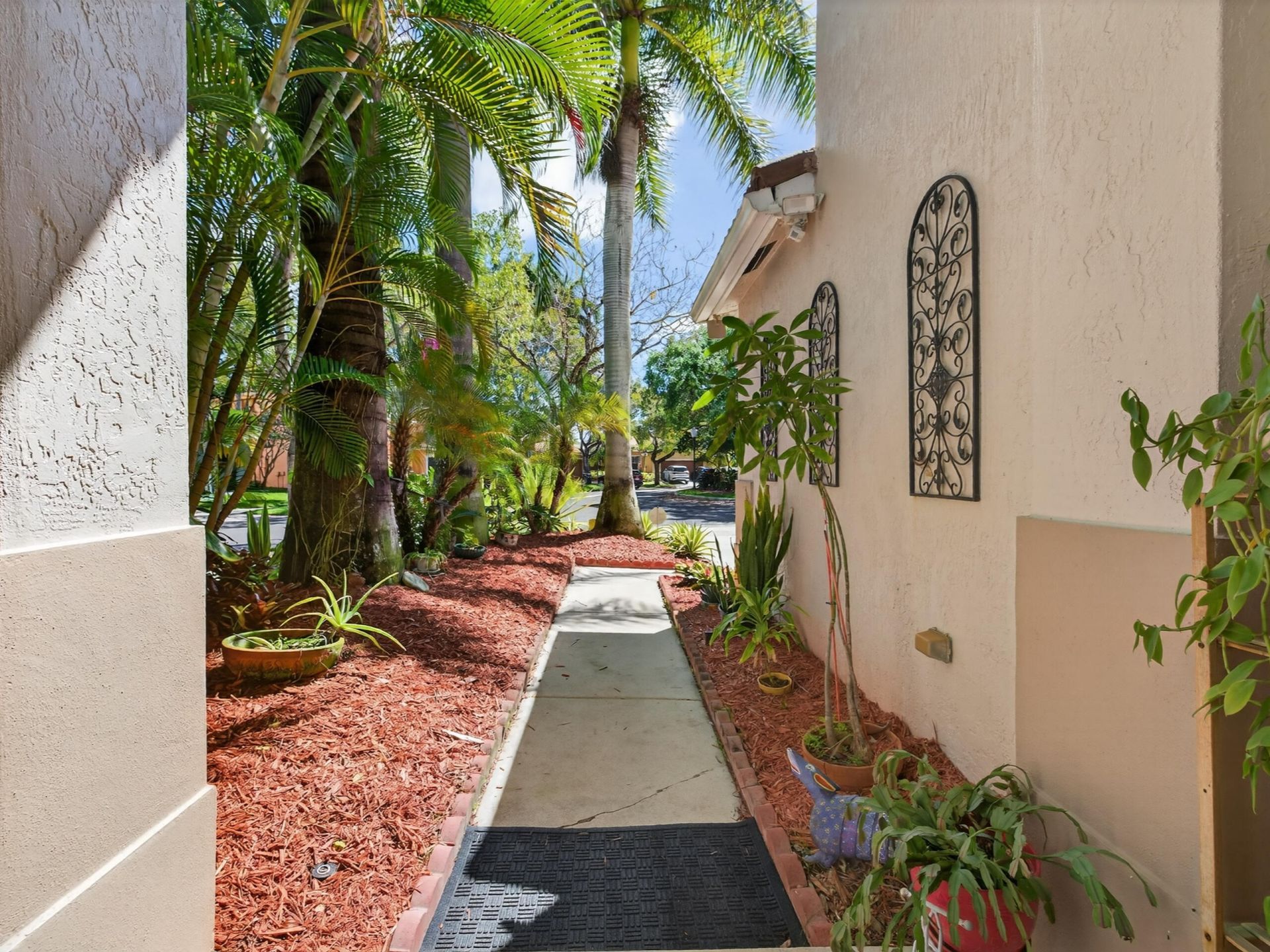 552 Penta Court, Weston, FL 33327 Photo