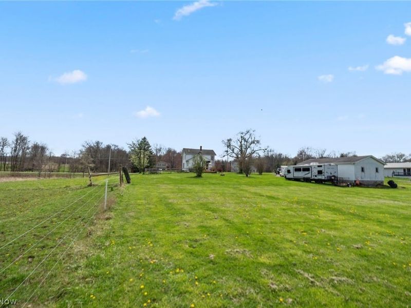 9669 Tallmadge Road, Diamond, OH 44412 Photo 23