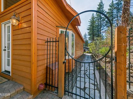 293 Cedar Drive, Stateline, NV 89449 Photo