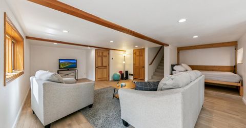 293 Cedar Drive, Stateline, NV 89449 Photo