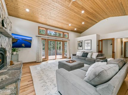 293 Cedar Drive, Stateline, NV 89449 Photo